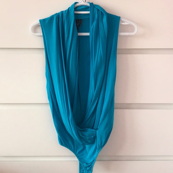 ๐ MARCIANO BODYSUIT ๐ - Picture 2 of 6